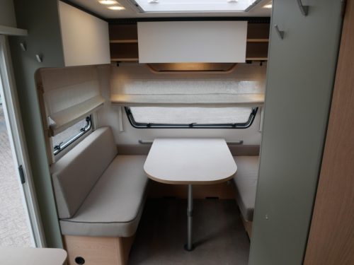 LMC Style 450 D Mover, Vorzelt Foto: 4