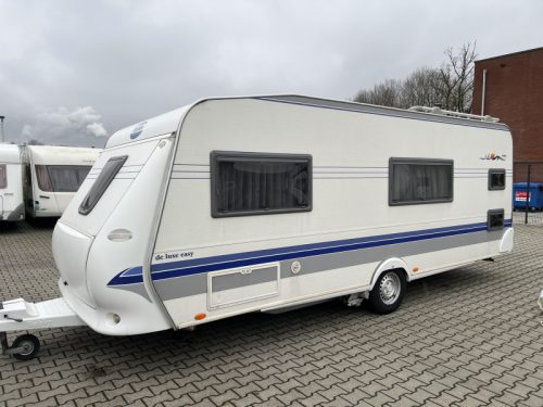 Hobby De luxe Easy 560 KMFE Etagenbett Sitzgruppe Franz&ouml;sisches Bett Foto: 15