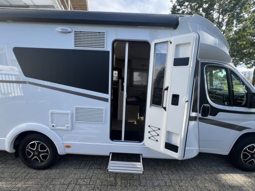 Sunlight T68 Adventure Edition 9T AUT ENKELE BEDDEN+HEFBED foto: 5