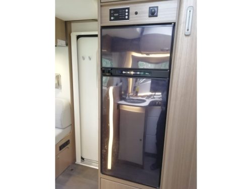Carado T 449 Doppel-Klimaanlage und 5 Schlafpl&auml;tze Foto: 10