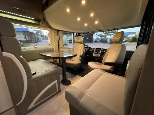 Challenger Sirius 2098 Queensbed-Hefbed-2x Airco photo: 5