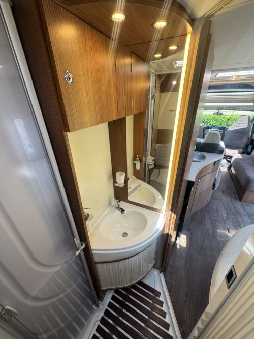 Eura Mobil Profila T 670 SB photo: 17