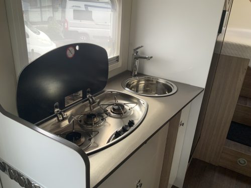 B&uuml;rstner Lyseo Harmony Line 690, AUTOMAAT, Mercedes Sprinter 2.2 163 Pk Enkele-bedden, hefbed, Luchtvering, Bj. 2020 &ldquo; Uw Wohnmobil-Verkaufsvermittler Wohnmobil Zentrum on the road Marum foto: 21