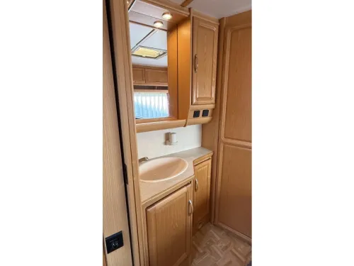Fendt Platin 510 TF franz&ouml;sisches Bett Rundsitzgruppe Toilette Foto: 4