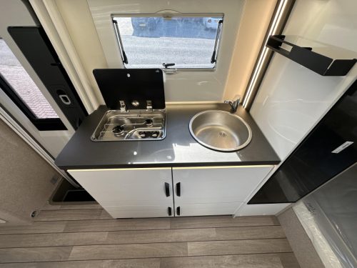 McLouis Glamys 320 NEW 8-Berth Overcab 140HP photo: 13