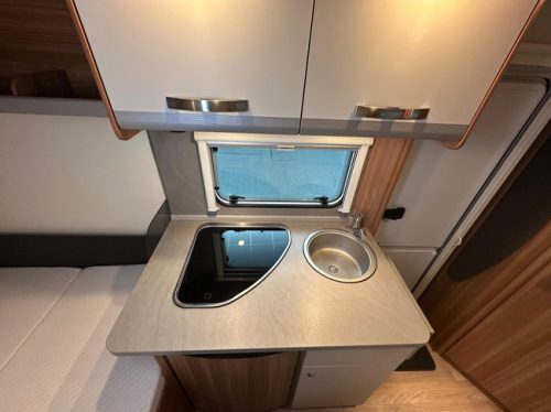 Weinsberg CaraOne 390 QD photo: 17