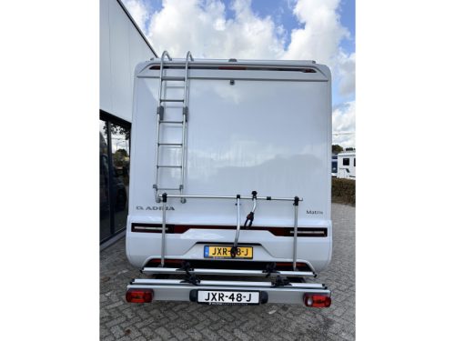 Adria Matrix Plus 670 DL Automaat + Hefbed  foto: 4