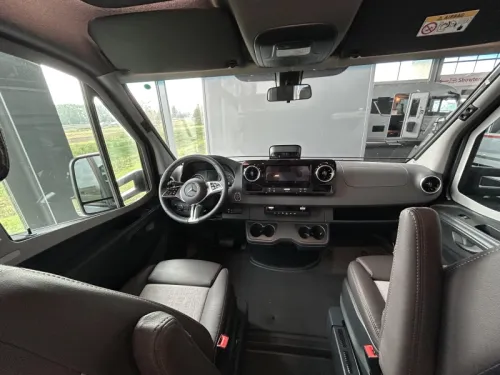 Adria Coral MB Supreme 670 DL Foto: 9
