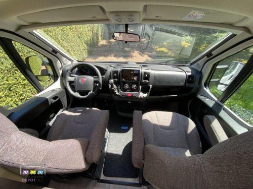 Hymer Exsis-T 374 Crossover 2022 New condition photo: 21