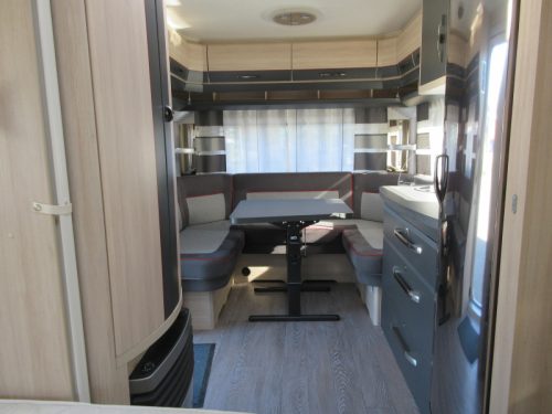 Hobby De Luxe Edition 460 UFE ZIP AWNING + CARAVAN AWNING photo: 3