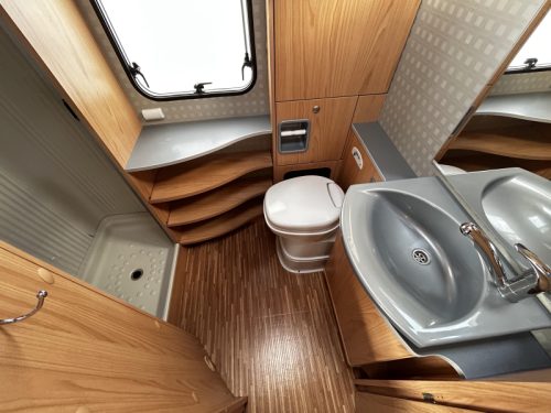 B&uuml;rstner Solano 710 T Festbett/Badezimmer hinten Foto: 11