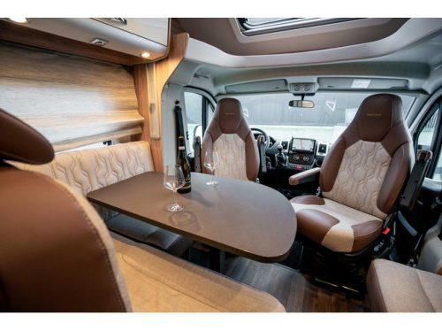 B&uuml;rstner Ixeo Time 726 G 5 seats and berths B&uuml;rstner Ixeo Time 726 G 5 belted seats photo: 14