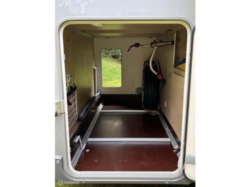B&uuml;rstner Travel Van T 620 Fiat 2.3 130ch Euro 5 | Lits jumeaux | Douche/WC | Garage | 72 000 km | EXCELLENT &Eacute;TAT photo : 14