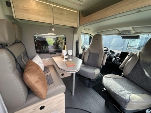 Dethleffs Globetrail 600 DS - Automaat Foto: 15