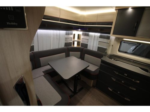 Hobby De Luxe Edition 460 UFE Top condition, Tall Refrigerator photo: 6