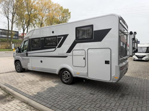 Adria Compact DL Supreme Automaat 180PK Enkele Bedden Zonnepaneel foto: 7