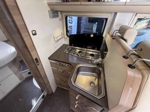 Adria Coral Axess 600 SC Queensbed 34000 km Airco photo: 16