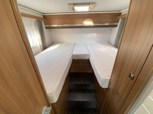 Adria CORAL 670 SL 2.2 140hp SINGLE BEDS CAMERA CRUISE photo: 8