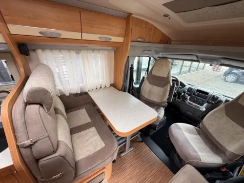 Adria Coral S 690 SP Queensbed Airco 2009 Foto: 11