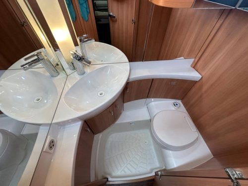 Hobby De Luxe 440 SF Foto: 8