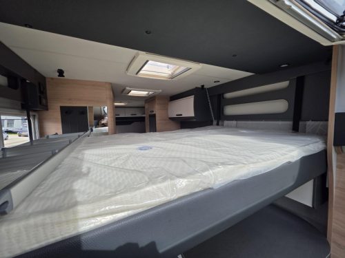 Knaus L!ve Wave 700 MEG Nieuwe Platinum 2027model Foto: 7