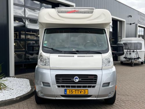 Carthago Chic C-Line T 4.8 automatic, single beds, photo: 3
