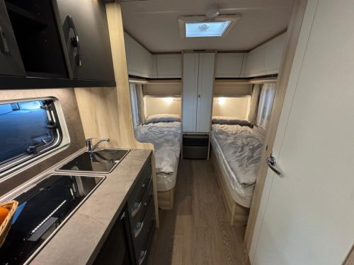 Hobby De Luxe 460 LU SPECIAL PRICE! photo: 5