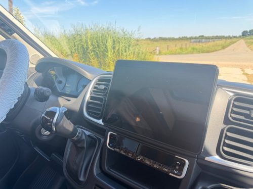 P&ouml;ssl Summit 600 TOIT RELEVABLE / 5 PLACES ASSISES*UNIQUE / 160CV AUTOMATIQUE / SYST&Egrave;ME COULISSANT GARAGE / CARPLAY photo : 17