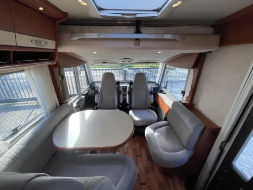 Hymer B678 Einzelbetten Hubdach  Foto: 6