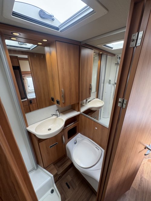 Hymer Exsis I 588 photo: 17