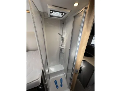 LMC Tourer Lift H 730 G photo: 17