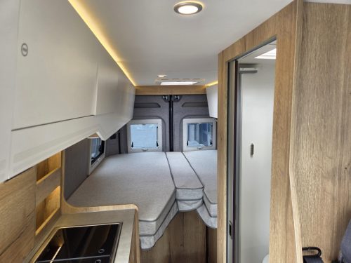 Clever Runner 640 Skyroof 180PS Busbiker Foto: 18