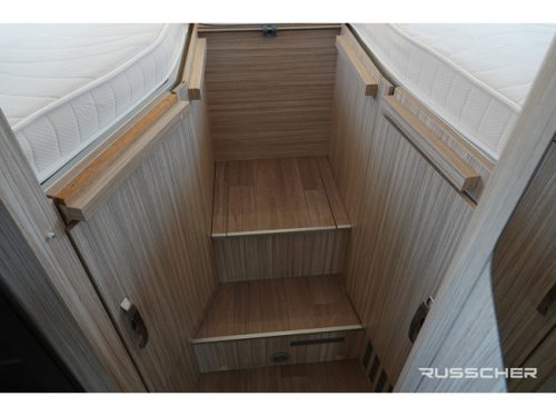Elnagh T-LOFT 529 140Pk 5-Person Level System | Roof Air Conditioner | VAT camper photo: 10