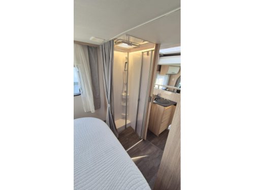 Sunlight T 69 - Queensbett + Hubbett Foto: 10
