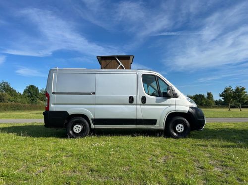 Compact Bus Camper Citro&euml;n Jumper | Solar Panel | Reversing Camera | Towbar | Air conditioning photo: 8