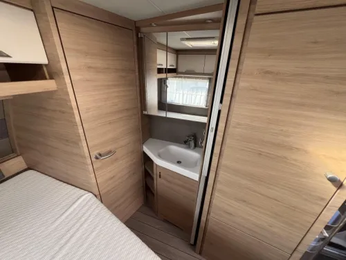 Knaus Sudwind 60 Years 450 FU Vorzelt Audiosystem Foto: 10