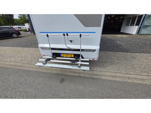 Sun Living S 70 SL single beds pop-top roof  photo: 14