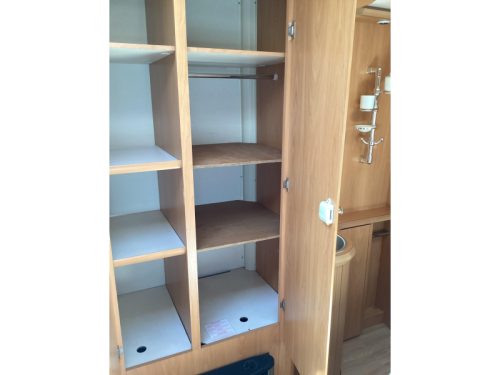 Chateau Calista 450 Mover/awning photo: 14