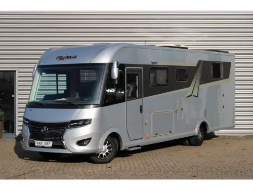 Frankia Platin 8400 QD Mercedes Automaat 190PK Foto: 1