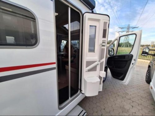 B&uuml;rstner Nexxo Van T 690 G SINGLE BEDS + BEARLOCK photo: 5