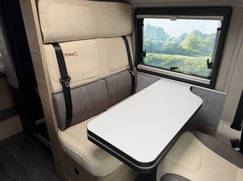 Weinsberg CARABUS 630 ME EDITION [FIRE] Foto: 17