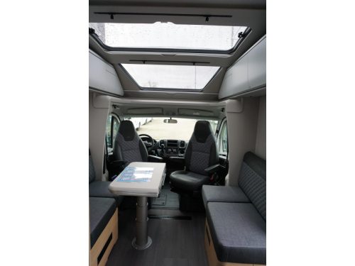 Adria Coral Plus 670 DL Foto: 5