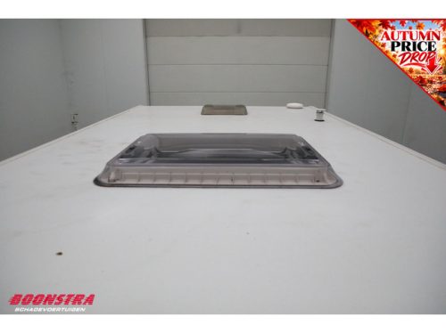 Knaus Sport 450 FU Middenkeuken Rondzit foto: 4