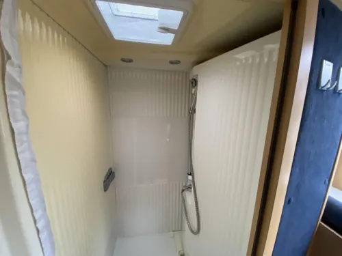 Dethleffs Advantage 6611 T single beds FULL Air conditioning photo: 10