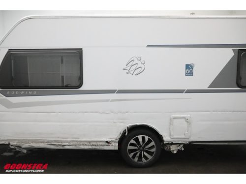 Knaus Sudwind 500 EU Mover Einzelbetten Rundsitzgruppe 60-Jahre Edition Foto: 7