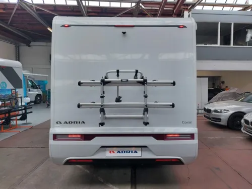 Adria Coral 650 DL L&auml;ngsbetten/face2face/heavy Foto: 22