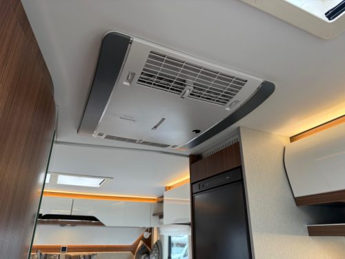 Hymer B-MC I 600 Without Pop-top Roof FullOptions photo: 16