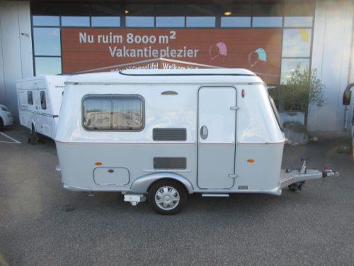 Eriba Touring 320 SEHR KOMPAKT UND MIT RANGIERHILFE Foto: 1