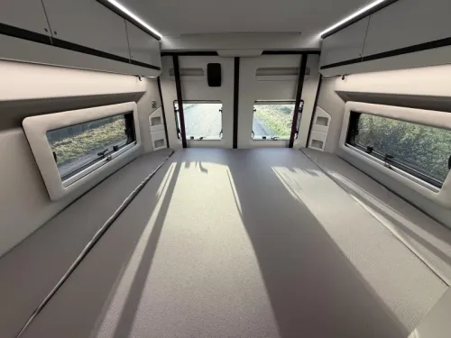 Adria Twin Supreme 640 SGX Lithium, inversor, Solar foto: 2