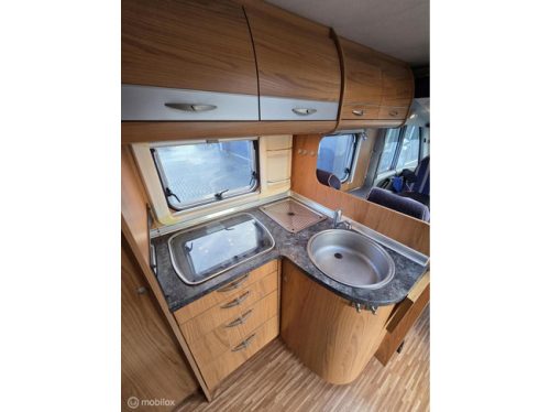 B&uuml;rstner I684 Aviano Camping-car Int&eacute;gral ☆131CV,Lit de pavillon,Solaire☆ photo : 14